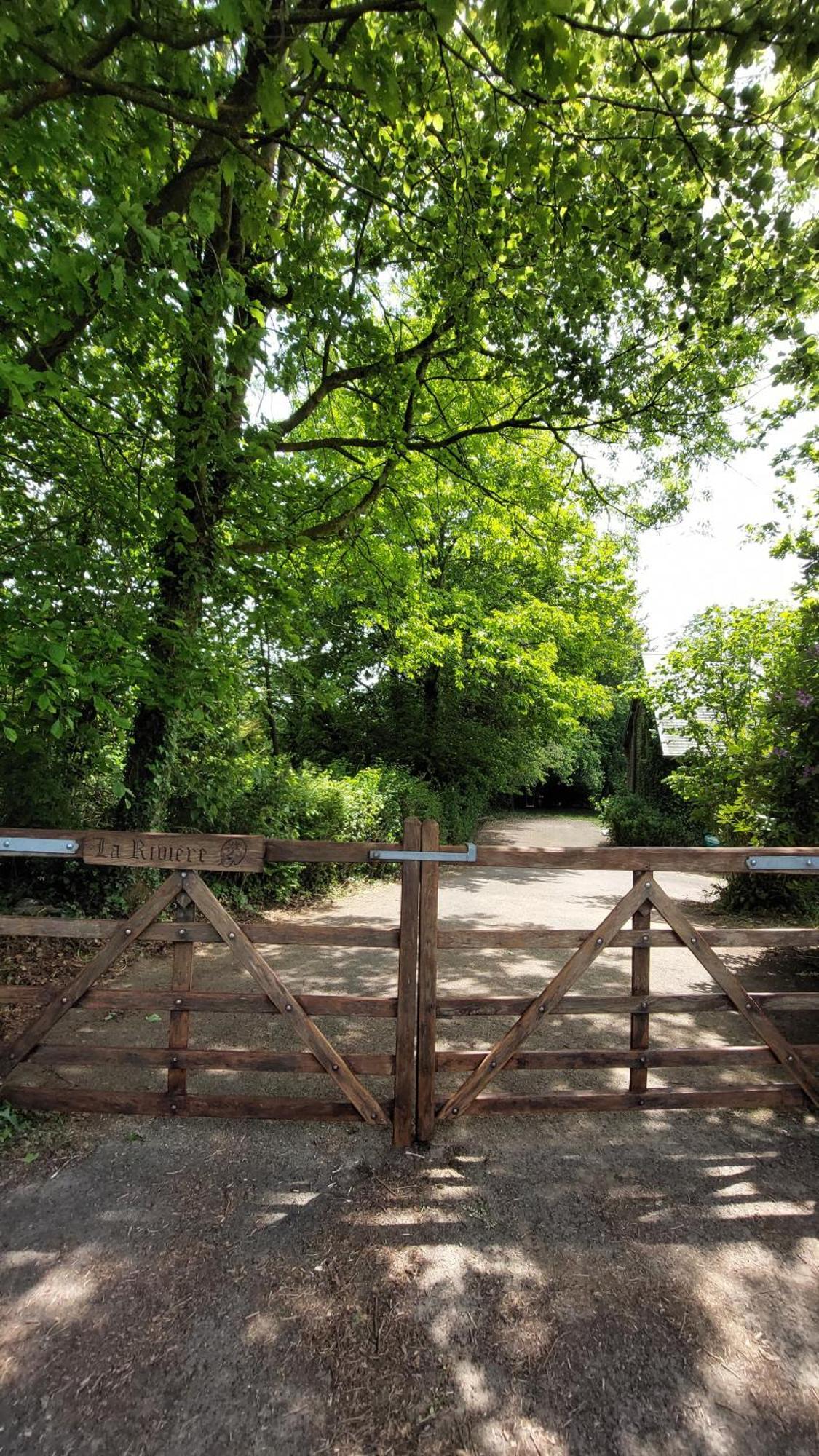 Maison La Riviere Reffuveille Luaran gambar